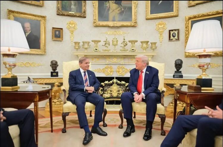 PM PAKISTAN AND TRUMP